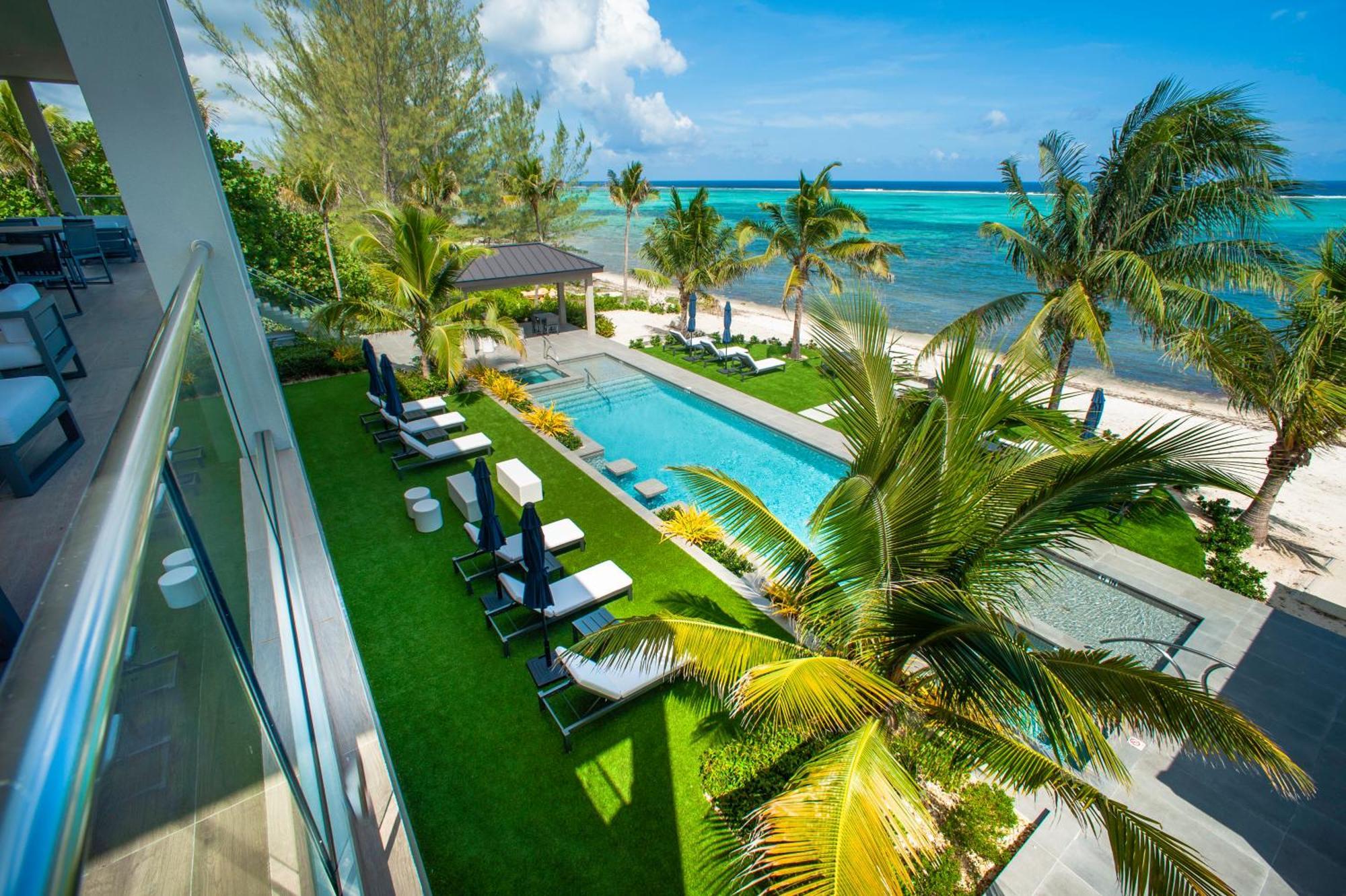 Black Urchin Boutique Resort Bodden Town Esterno foto